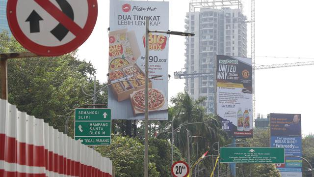 Pemprov DKI akan Bongkar Reklame Kadaluarsa