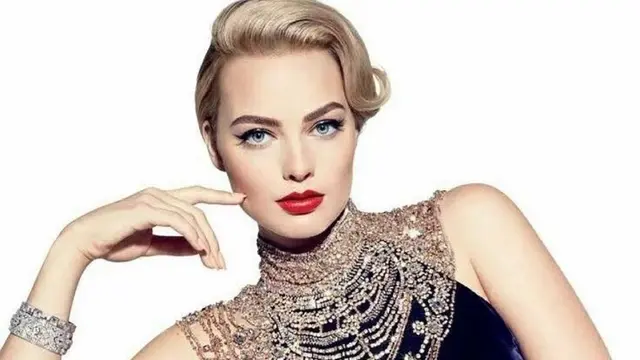 7 Pesona Margot Robbie, Pemeran Karakter Barbie dari Warner Bros Pictures