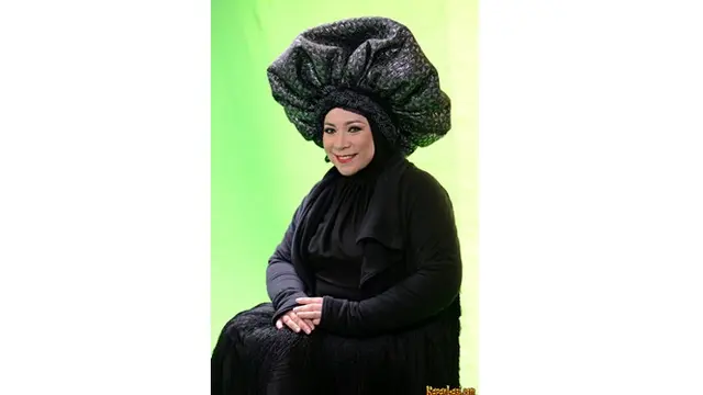 6 Transformasi Melly Goeslaw dari Remaja Hingga Kini, Makin Tirus dan Awet Muda