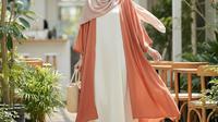 Model Gamis Syari Adem untuk Cuaca Panas. Foto: Gemini
