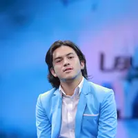 Rizky Nazar pulang kampung ke Singaraja, Bali. Kawasan yang kebanyakan dihuni oleh kaum muslim. Dalam keluarganya, Rizky tidak memiliki tradisi khusus saat Lebaran tiba. (Adrian Putra/Bintang.com)