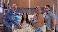 Jason Hauck, Nancy, Cambria, dan Jeff bersama putrinya yang baru lahir, Hannah. (Halk Haber/Twitter)
