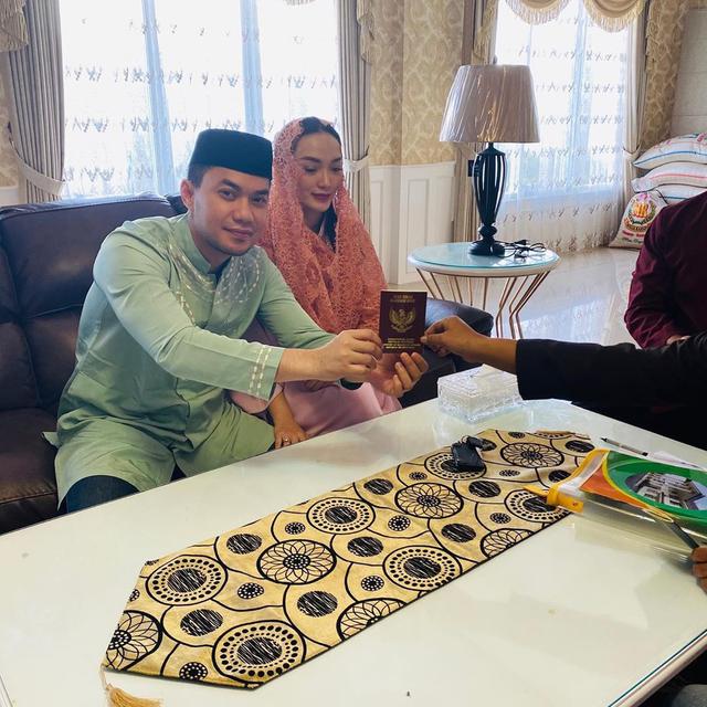 Potret Zaskia Gotik dan Sirajuddin Mahmud resmi menikah. (Sumber: Instagram/zaskia_gotix)