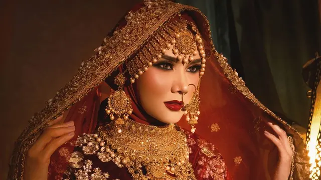 7 Pemotretan Ahmad Dhani dan Mulan Jameela dengan Busana ala India, Serasi Banget