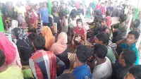 Otoritas setempat menyebut warga Rohingya itu hendak ke Malaysia sebelum terdampar di Aceh, tapi pengungsi Rohingya mengatakan hal berbeda. (Liputan6.com/Windy Phagta)