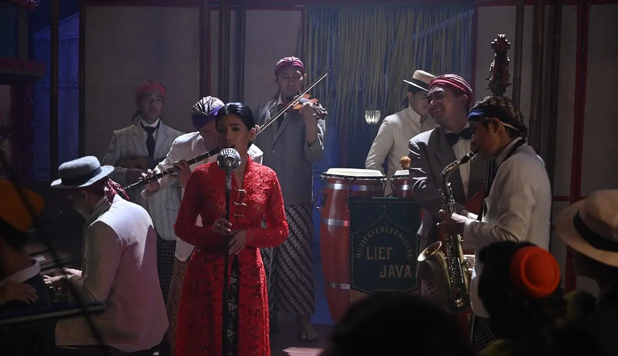 Hadir dengan visual yang memanjakan, telinga penonton akan dihibur dengan karya Ismail Marzuki. [Foto: IndonesiaKaya]