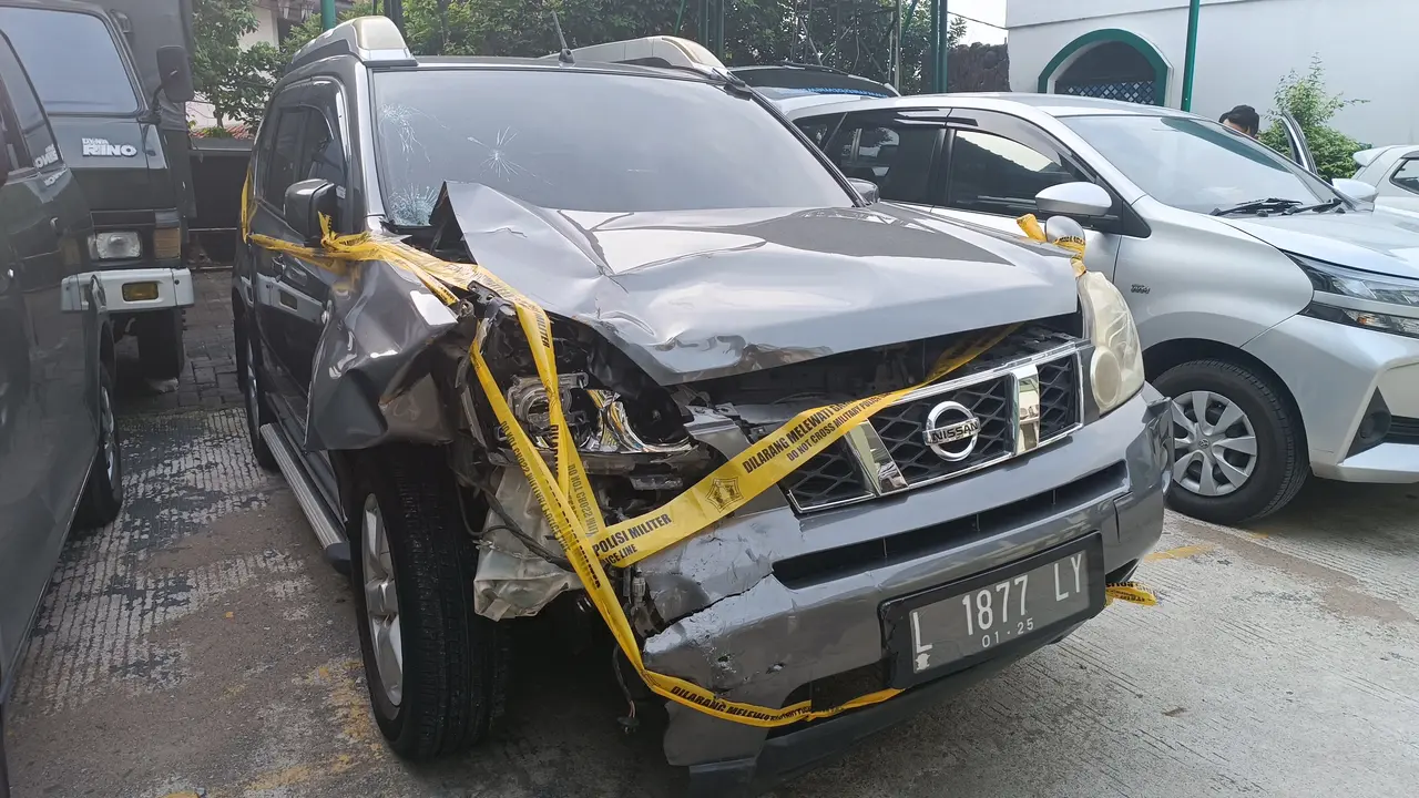 Penampakan Mobil Nissan X-trail Pelaku Penabrak Pasutri di Bekasi.