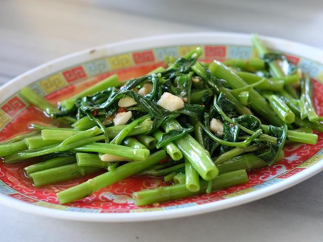 Cara Agar Tumis Kangkung Tetap Berwarna Hijau Setelah Dimasak