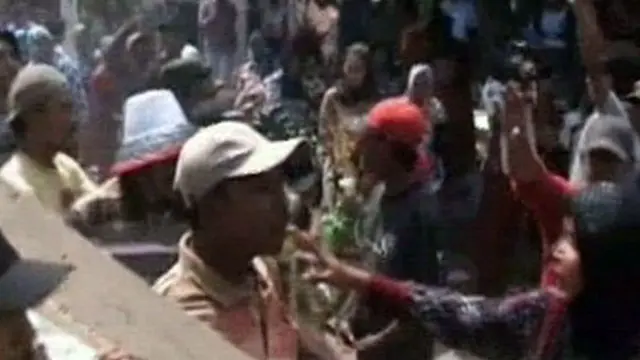 Polisi Kawal Pemakaman Korban Bentrok Ponpes Jember
