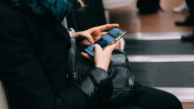 Terjebak Ekspektasi Netizen, Cara Menjaga Mental dari Standar Kecantikan Media Sosial