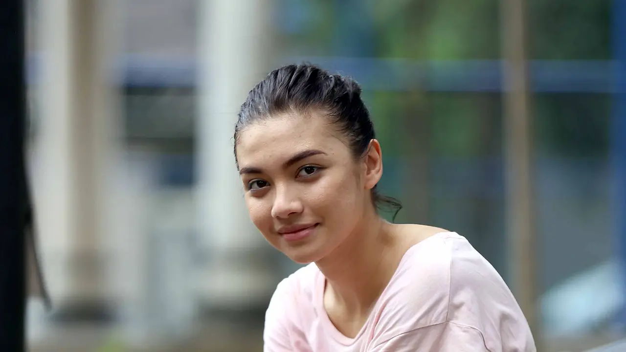 [Bintang] Angela Gilsha