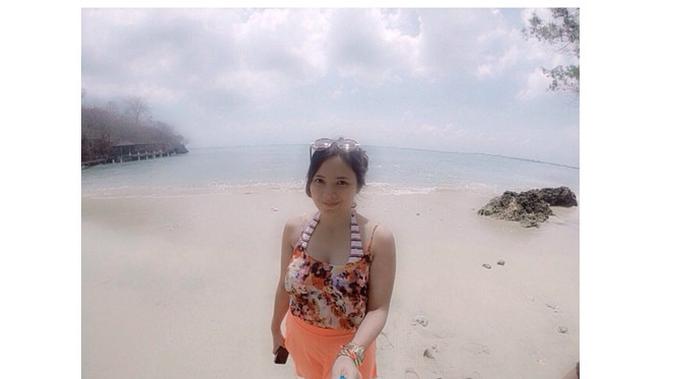 6 Potret Natural Pemeran Ustazah Aisyah di Sinetron Pesantren Rock n' Dut, Memesona (sumber: Instagram.com/badriyahafiff)