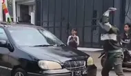 Polisi Buru Pelempar Batu ke Mobil di Jagakarsa