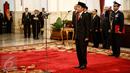 Presiden Jokowi saat memimpin pelantikan Dewan Pengawas dan Direksi Badan Penyelenggara Jaminan Sosial (BPJS) Ketenagakerjaan dan Kesehatan periode 2016-2021 di Istana Negara, Jakarta, Selasa (23/2). (Liputan6.com/Faizal Fanani)