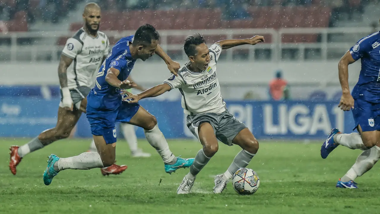 PSIS Vs Persib
