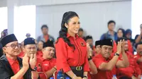 Krisdayanti diusung PDIP sebagai calon Wali Kota Batu, Malang, Jawa Timur. KD akan berlaga di Pilkada 2024. Nama calon Wakil Wali Kota belum diumumkan. (Foto: Dok. Instagram @untaribisowarno)