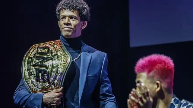 Petarung One Championship Adriano Moraes