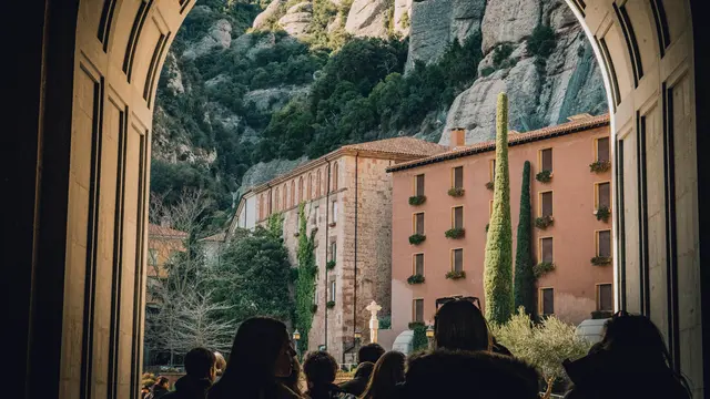 Montserrat di Karibia menjadi salah satu destinasi wisata yang masuk dalam Best in Travel 2027 versi Lonely Planet