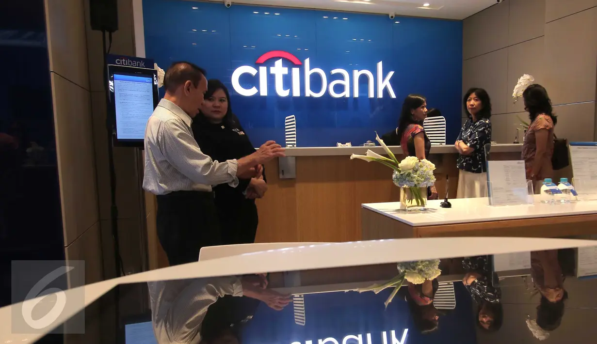 Suasana Kantor Citi Bank di Pantai Indah Kapuk, Jakarta, Jumat (30/10/2015). Citi Bank membuat salah satu terobosan baru yang bernama Citi Smart Branch. (Liputan6.com/Angga Yuniar)