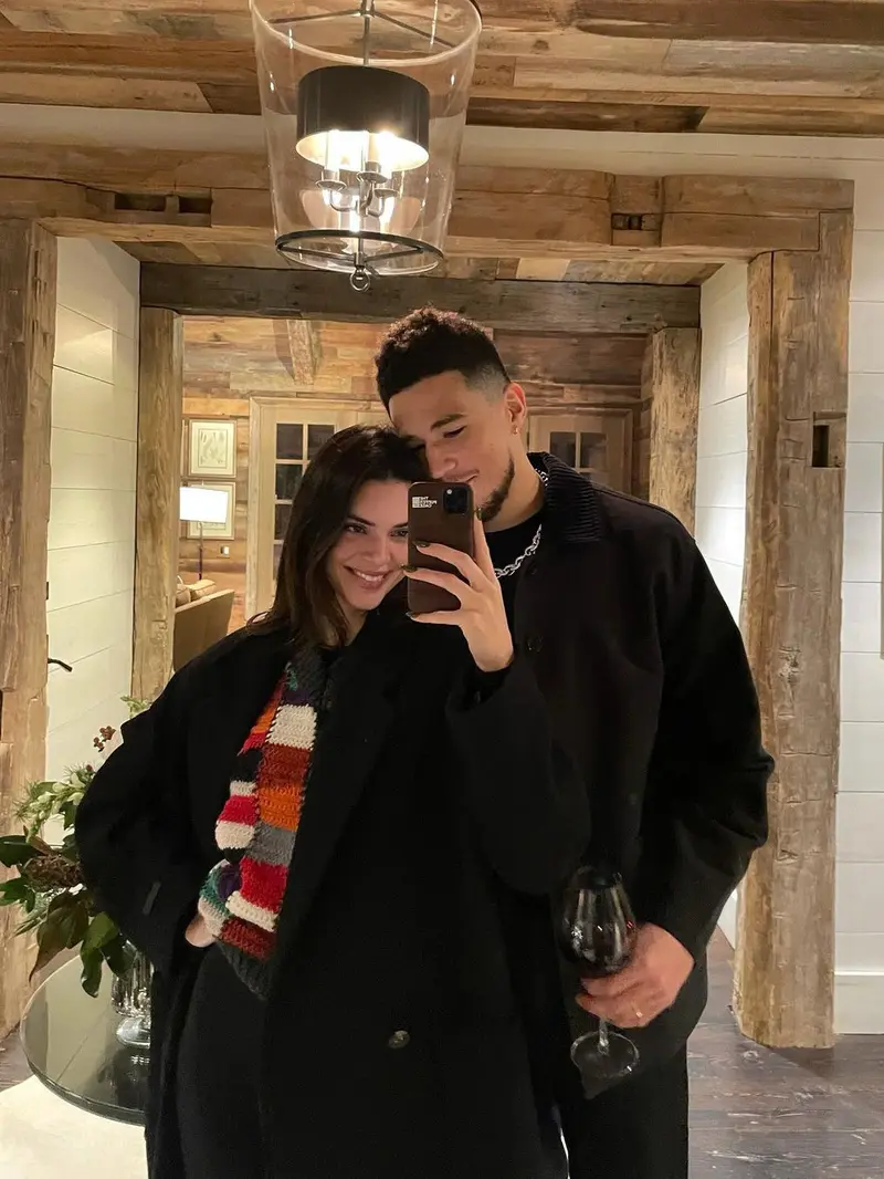 Kendall Jenner dan Devin Booker. (Instagram/ kendalljenner)