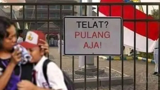 6 Momen Kocak saat Upacara Bendera Ini Bikin Rindu Sekolah, Penuh Kenangan