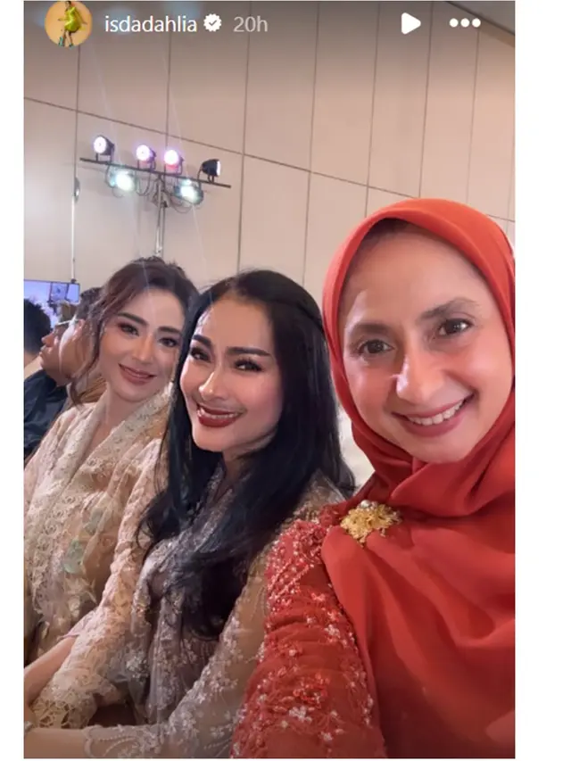 11 Potret Artis di 7 Bulanan Kehamilan Ketiga Lesti Kejora, Bertabur Bintang