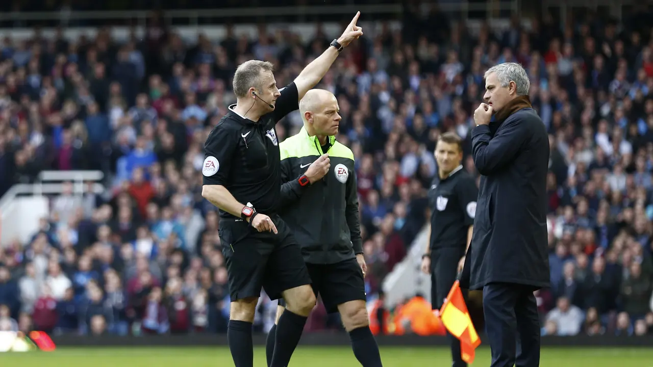 West Ham United vs Chelsea (liputan6.com)
