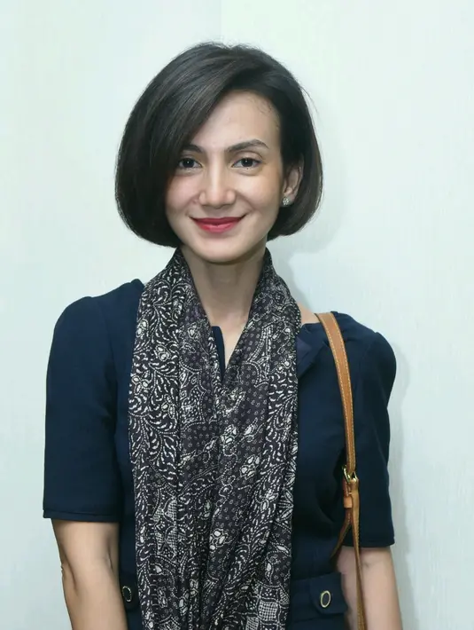"Sebelum ada PARFI kemarin, saya masih main film. Setahun dua tahun lalu saya masih main. Ke depannya. kalau cocok skenario, honorariumnya, ceritanya, kenapa nggak," ujar Wanda Hamidah, di gedung DPR/MPR Jakarta, Selasa (4/4).(Galih W. Satria/Bintang.com)
