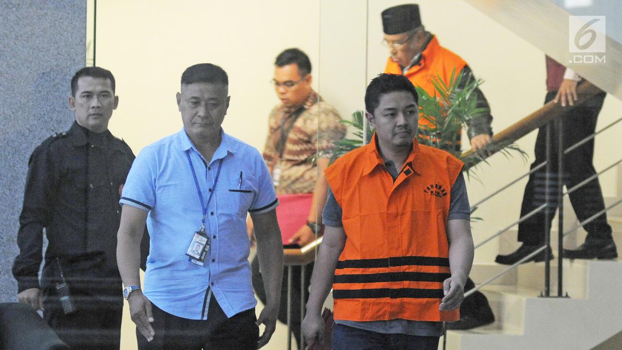 Kompak Terjaring OTT, Begini Ekspresi Bapak dan Anak Usai Diperiksa KPK