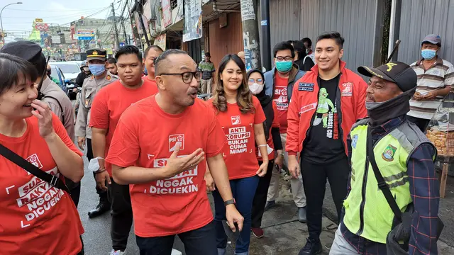 Ketua Umum Partai Solidaritas Indonesia (PSI) Giring Ganesha, blusukan ke kawasan Pasar Lama Kota Tangerang, Sabtu (10/9/2022).