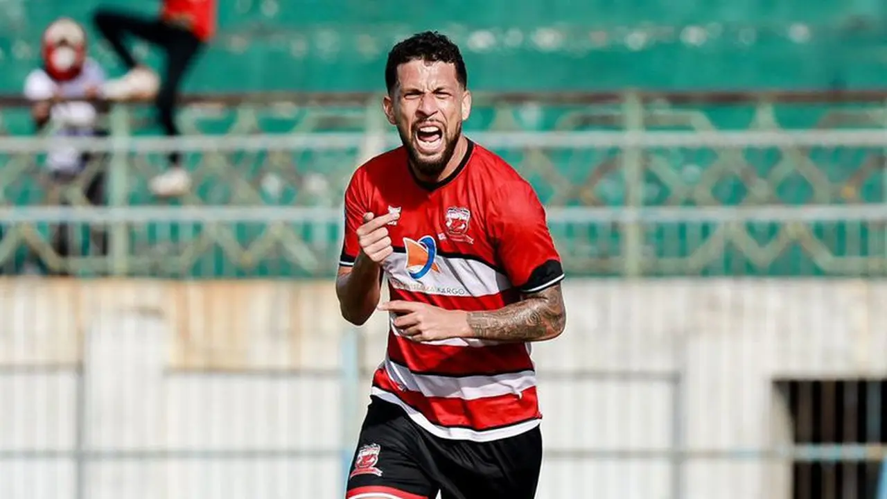 Selebrasi gol Iran Junior pada laga Madura United vs Dewa United pada pekan ke-23 BRI Liga 1 2024/2025 (c) Ofisial Madura United