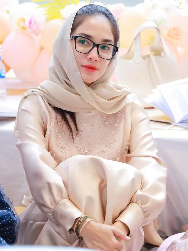 Ussy Sulistiawaty