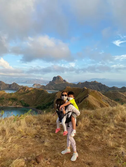 Nadia Mulya (Instagram/nadiamulya)