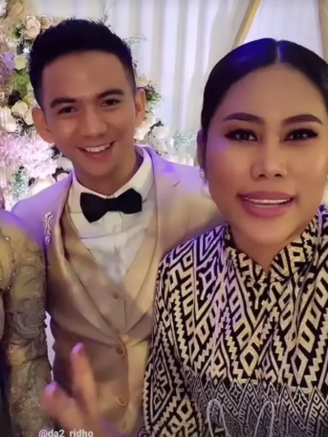 7 Gaya Seleb di Pernikahan Ridho D'Academy dan Syifa, Curi Perhatian