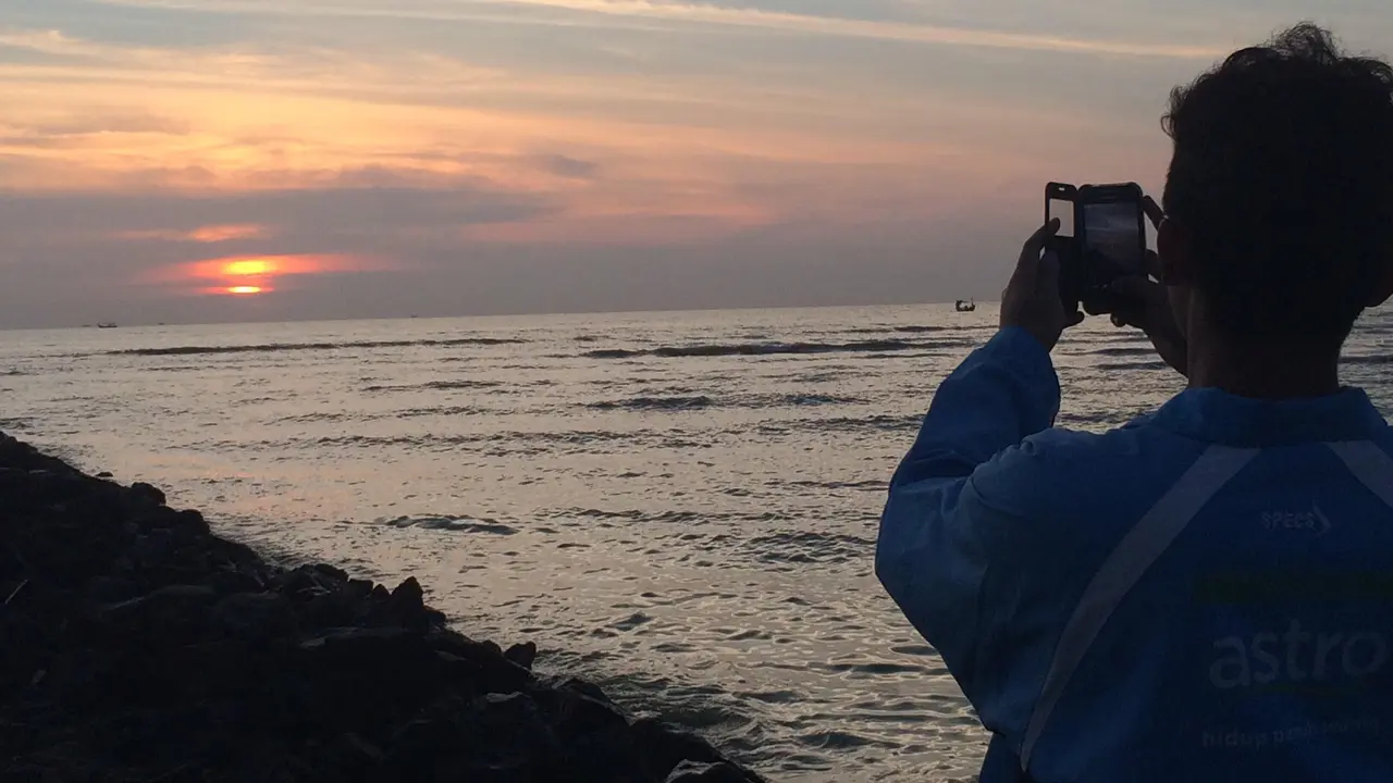Pantai Kejawanan Cirebon 