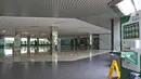 Suasana di Kantor PLN Pusat, Jalan Trunojoyo, Blok M, Jakarta, Selasa (21/7/2020). PT PLN (Persero) memutuskan untuk menutup sementara kantor pusat  setelah enam orang karyawan PLN dinyatakan positif COVID-19, dimulai hari Senin (20/7) hingga Jumat (24/7). (Liputan6.com/Herman Zakharia)