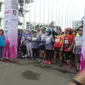 Demi mendukung mereka yang masih berjuang melawan kanker diadakan acara lari sejauh 5 kilometer di tengah Kota Bandung, Jawa Barat pagi ini.