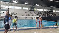 Suasana Indonesia Open Aquatic Championship yang digelar si Stadion Akuatik GBK, Senayan, pada Selasa (11/11/2025). (Liputan6.com/Melinda Indrasari)
