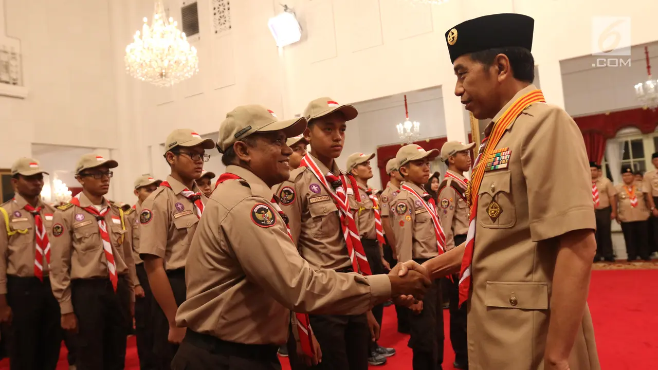 Jokowi Lepas Kontingen Pramuka ke Virginia