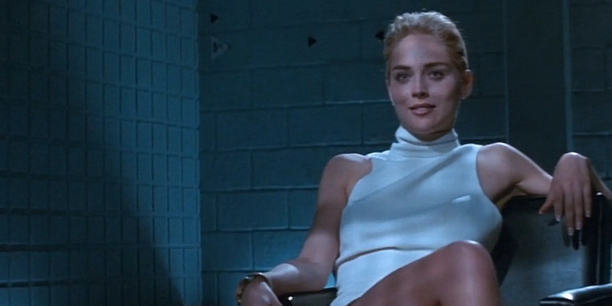 Sharon Stone dalam film Basic Instinct (1992)