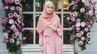 Sindy Havresthino Berhijab Usai Bertemu Ustaz Abdul Somad