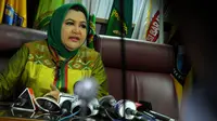 Denada Bercerai, Ibunda: Saya Syok, Sedih