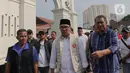 Kedatangan Ridwan Kamil di Kampung Luar Batang, Penjaringan, Jakarta Utara ditemani sejumlah relawan. (Liputan6.com/Herman Zakharia)