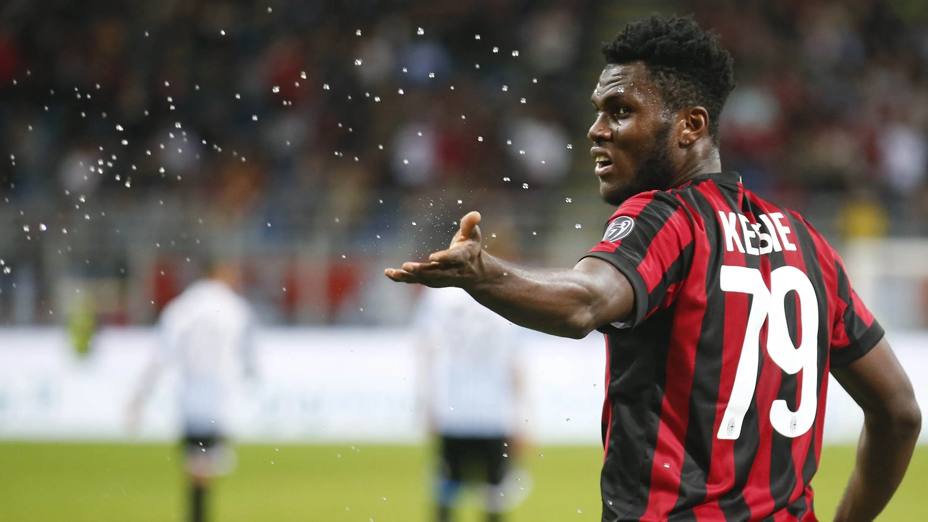 Gelandang AC Milan, Franck Kessie. (AP/Antonio Calanni)