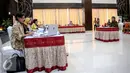 Calon pimpinan KPK Johan Budi saat sesi wawancara dengan pansel di Gedung Setneg, Jakarta, Selasa (25/8/2015). Johan Budi setuju bahwa narapidana kasus-kasus pelanggaran berat tidak perlu diberi remisi. (Liputan6.com/Faizal Fanani)