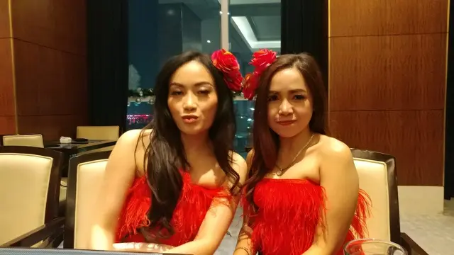 Ratna Pandita Kenalkan Personil Baru Duo Bunga Davina Celine