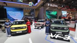 Ada lebih dari 60 merek otomotif global, yang terdiri dari kendaraan penumpang, kendaraan komersial, sepeda motor dan karoseri, akan meluncurkan produk terbaru mereka di GIIAS 2025. (merdeka.com/Arie Basuki)