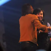 Once dan Ari Lasso di Indonesian Greatest Hits