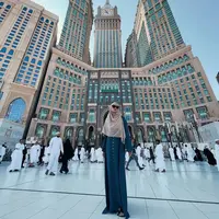 Paula Verhoeven saat jalani umrah (Instagram/paula_verhoeven)