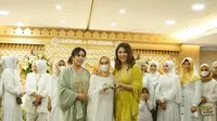 Rere Setyawan Bagi-Bagi Emas di Acara Silaturahmi dan Iftar MS Glow JKT 